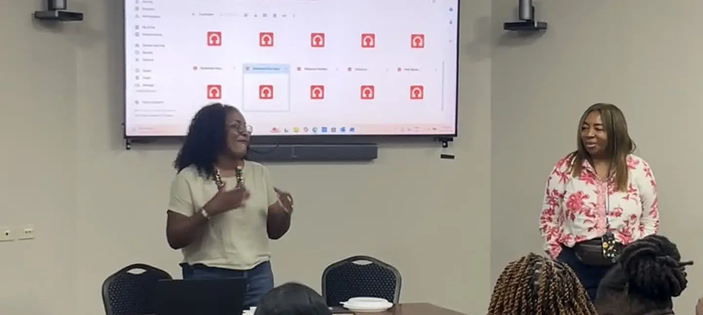 Facilitators presenting to participants during the Assembling Your AI Team workshop